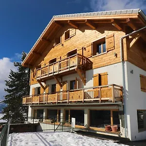 Mia - La Terrasse De , Verchaix France